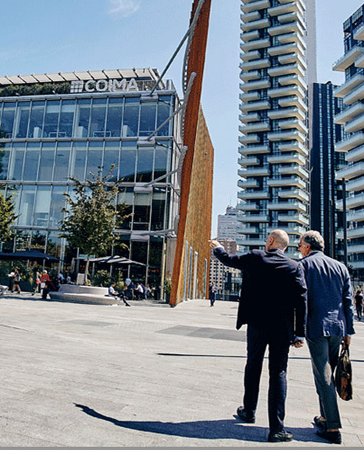 Casa porta nuova card image