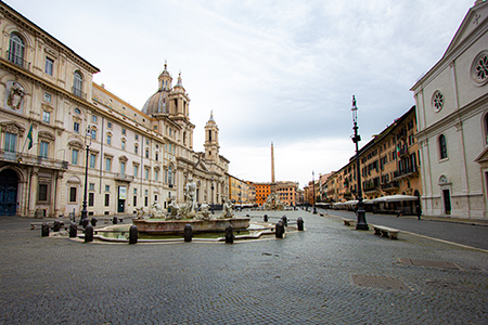 Strade di Roma deserte a causa della pandemia